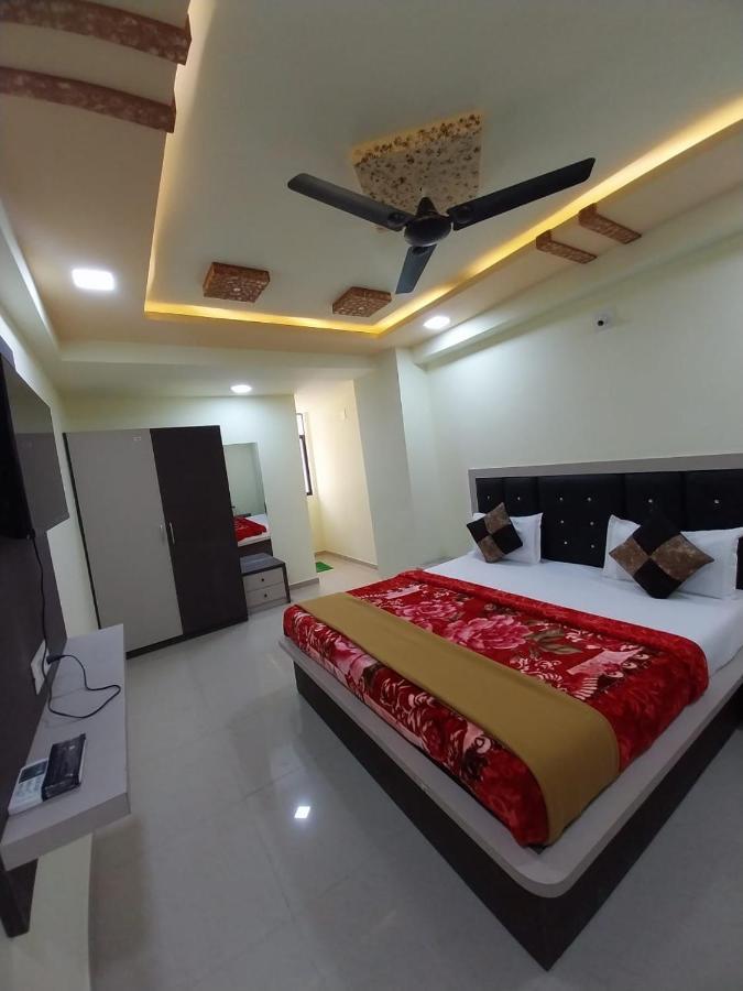 Hotel Ggc Inn Ahmedabad Eksteriør bilde